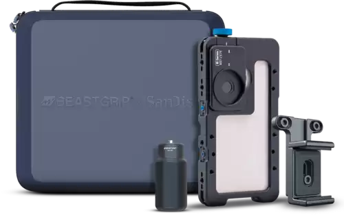 Obrázek sady BEASTGRIP x Sandisk Creator Kit pro iPhone 16 Pro, který zobrazuje následující: 1&nbsp;klec Beastcage pro iPhone 16 Pro, 1&nbsp;upínací držák na SSD disk, 1&nbsp;rukojeť GH-50 a 1&nbsp;odolné pouzdro.